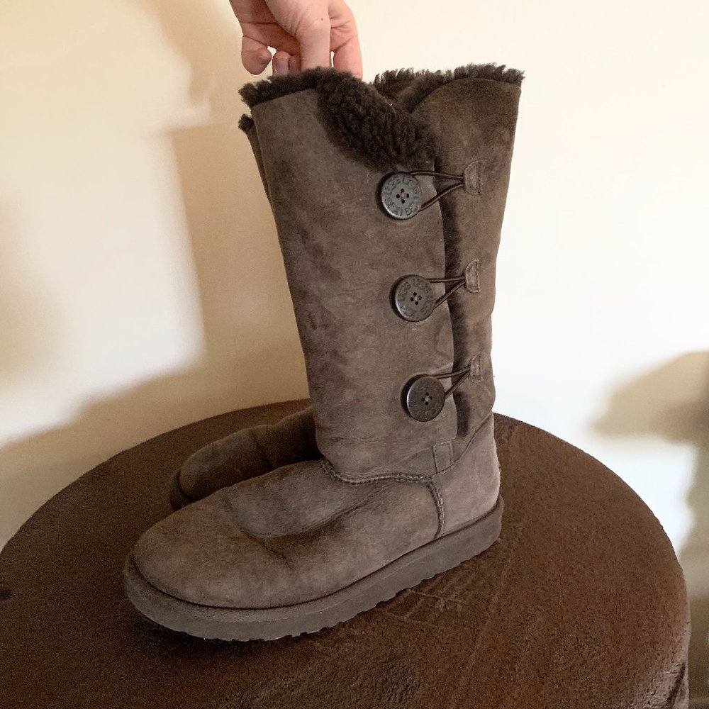 uggs - bailey button triplet
